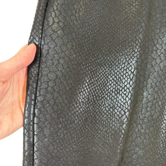 Torrid Black Iridescent Snake Print Pull on Skinny Pants Women's Plus Size 1X - Picture 3 of 8